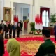 Jokowi Sikat 2 Menteri dari PDIP